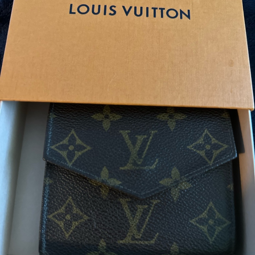 Louis Vuitton Vintage Wallet